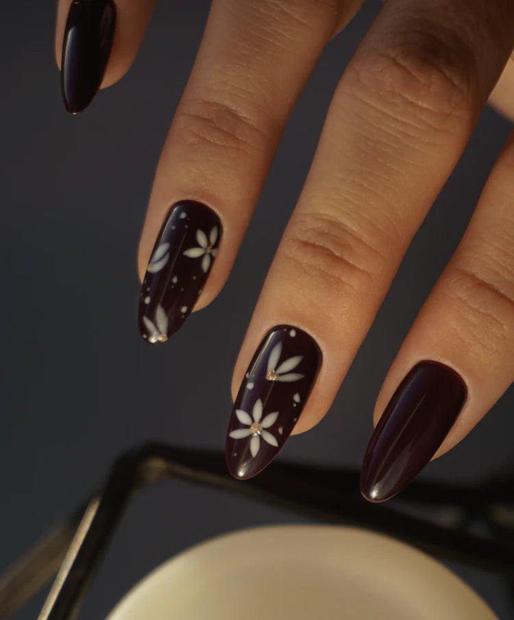 Smalto semipermanente Black cherry 15ml